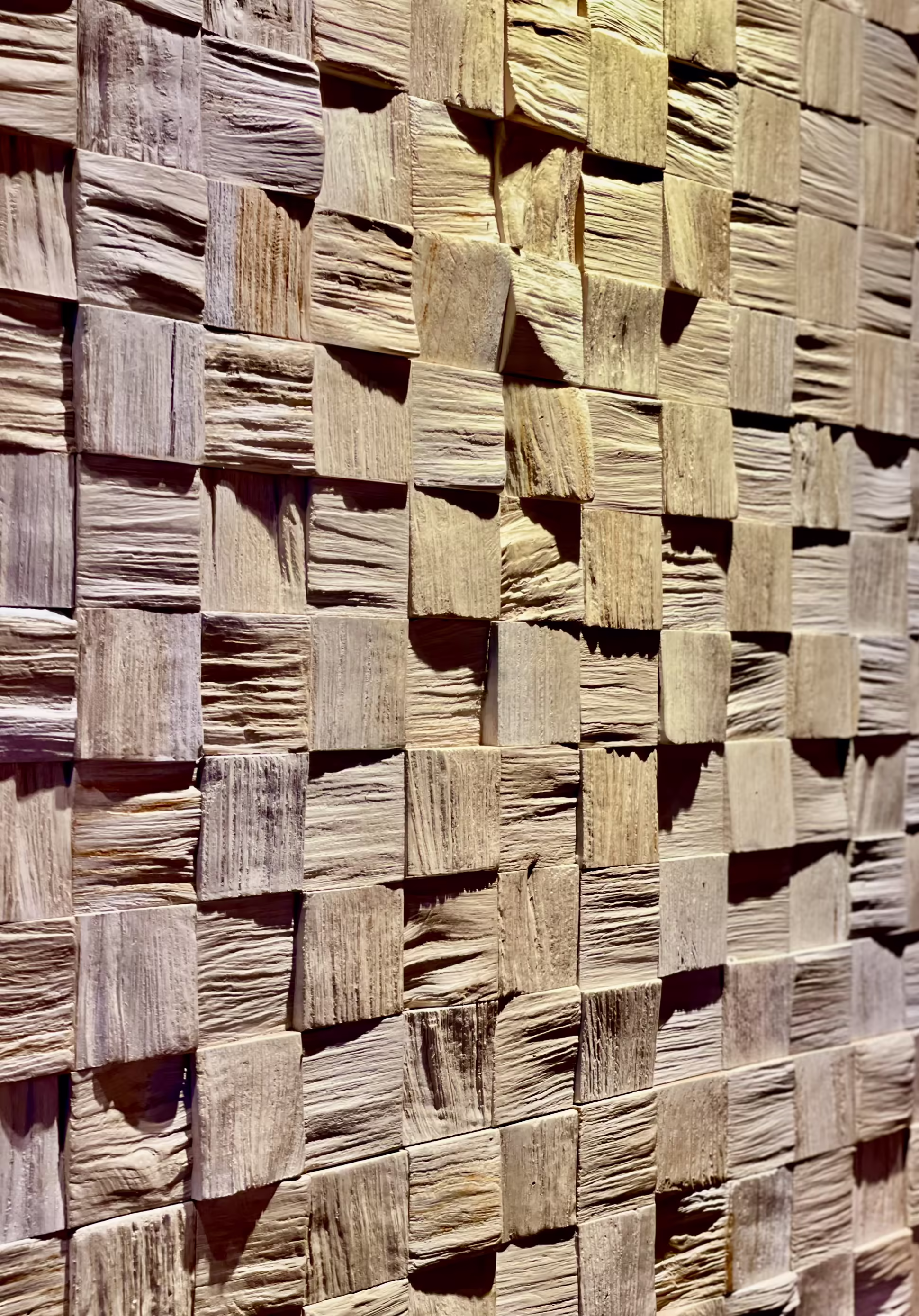 How to Specify the Right Teak Wood Finish for Commercial Interiors